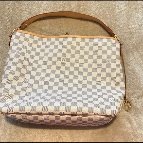 Authentic Louis Vuitton - Picture 9 of 15